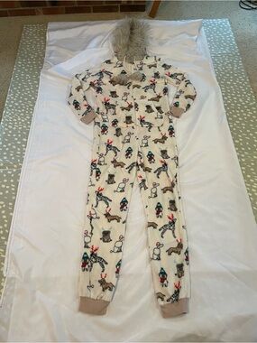 Holiday Time Cozy Cream Holiday Animal Print Pajama Onesie Faux Fur Hood, Size S